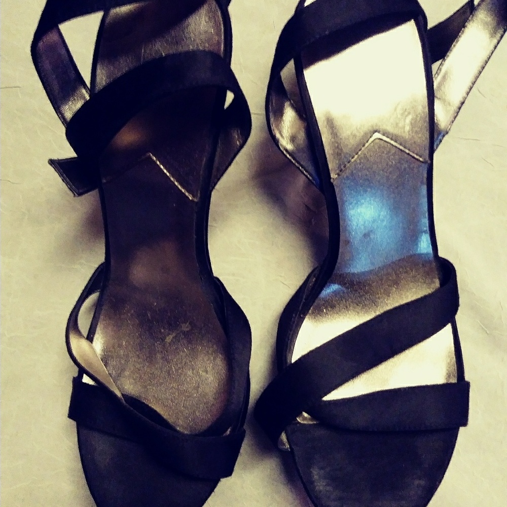 Black heeels